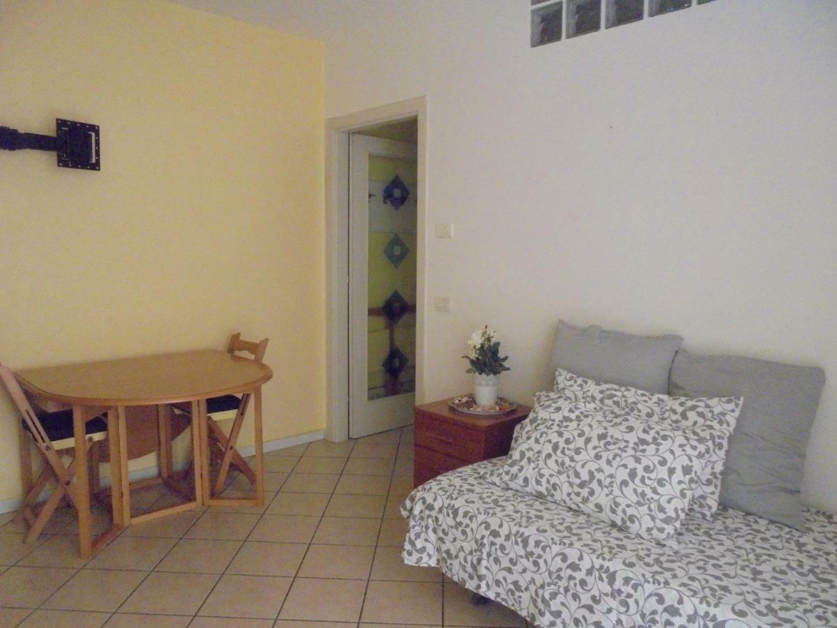Ferienwohnung Bilocale Centro Storico Pesaro Exterior foto